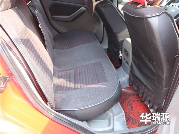 抢不到小金条23号?同款色号的福特-福克斯来了