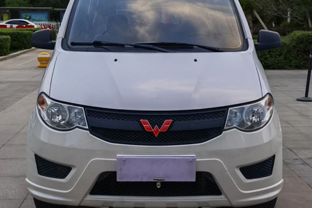 乌鲁木齐二手五菱宏光S 2018款 1.5L 手动 标准型 国V