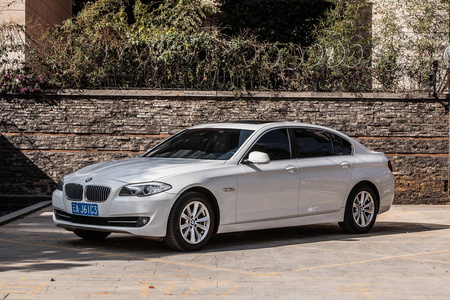 西双版纳二手宝马5系 2013款 525Li 2.0T 手自一体 领先型