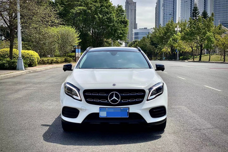 福州二手奔驰GLA 2017款 GLA 220 4MATIC 豪华版