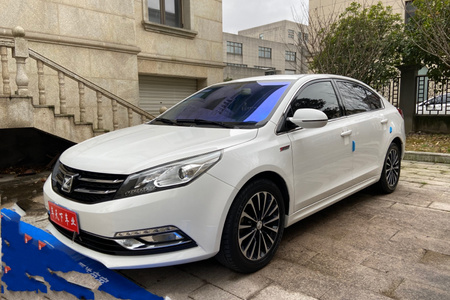 嘉兴二手众泰Z560 2017款 1.5T 手动 精英版