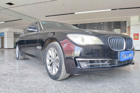 德宏二手宝马7系 2013款 740Li 3.0T 手自一体 领先型