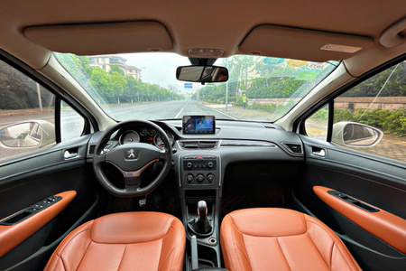 绍兴二手标致308 2014款 1.6L 经典 手动 风尚型