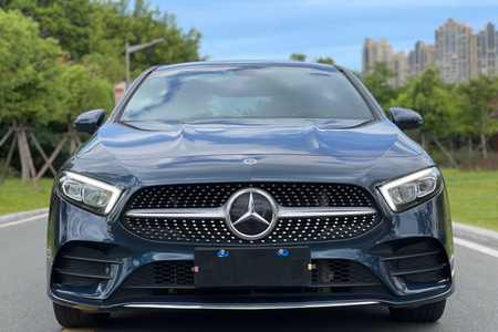 龙岩二手奔驰A级 2019款 A 200 L 运动轿车