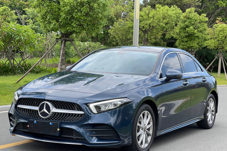 龙岩二手奔驰A级 2019款 A 200 L 运动轿车